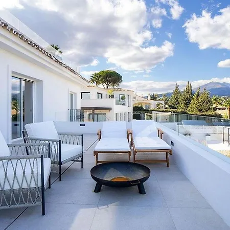 Δωμάτια σε οικογενειακή κατοικία Views 4bdrm